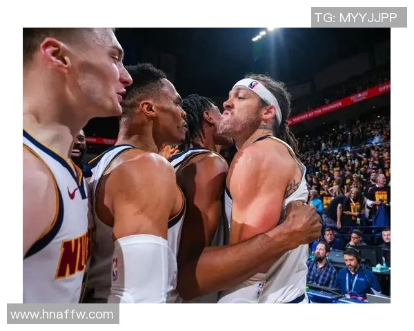 2011年NBA季后赛雷霆与小牛第二场激战回顾与精彩瞬间分析