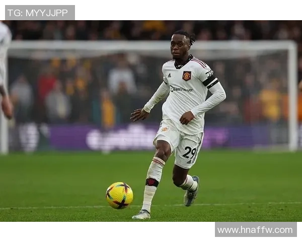 深圳飞盘队的防反战术解析与比赛策略探讨